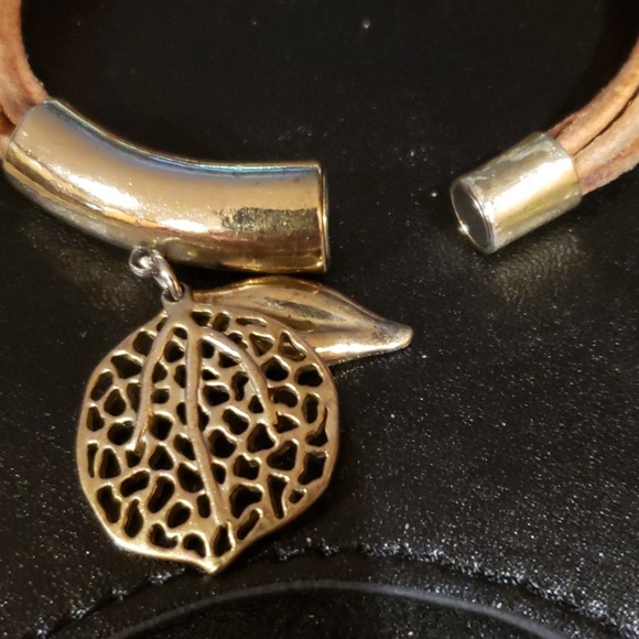 Bracelet - Picture 3 of 3